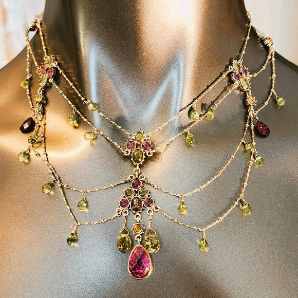 Chantelaine Necklace Draping Eye Catcher - Picture 4 of 4